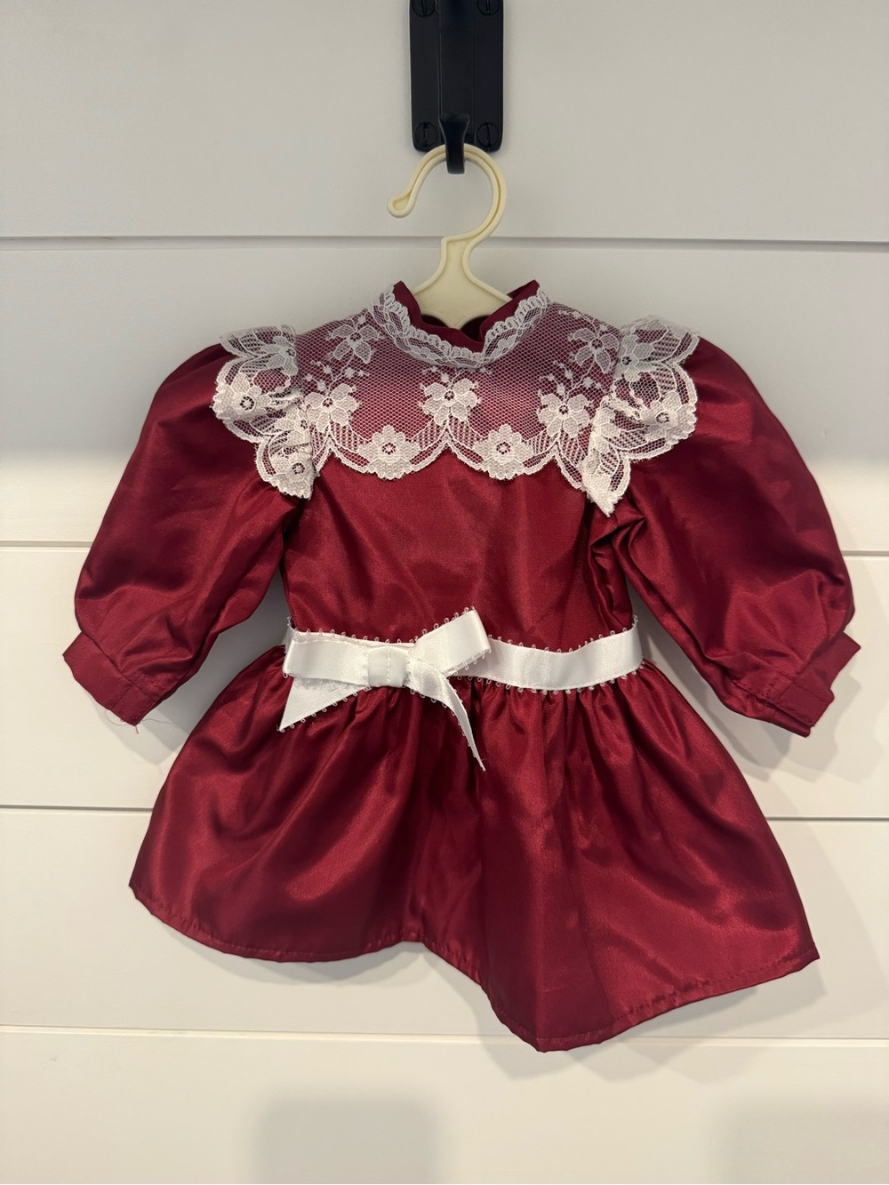 Original Pleasant Company Samantha Christmas Dress with hanger and bag.